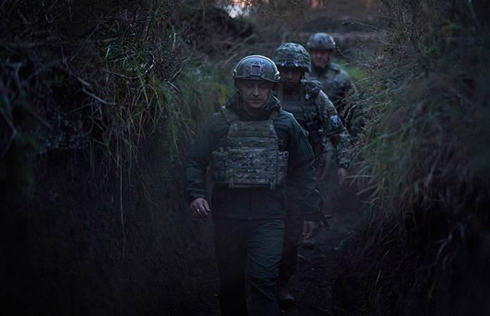 El presidente ucraniano, Volodimir Zelenski, durante una visita a las tropas en Donetsk / Foto: AP