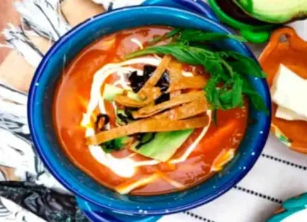 Prepara en Casa la Salsa de la Sopa de Tortilla
