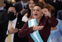 Presidenta de Honduras respalda a Gustavo Petro ante acusaciones de golpe en Colombia