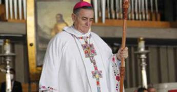 Acusan persecución a obispo Salvador Rangel y denuncian campaña de bots