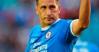 Chaco Giménez defiende honor de Cruz Azul ante críticas de Pollo Ortiz