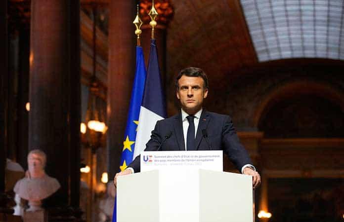 Emmanuel Macron en el Palacio de Versalles / Foto: EFE