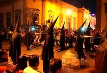 Procesión del Silencio 2025: Turistas tendrán sillas exclusivas