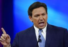 Inmigrantes chinos demandan a Florida por ley que restringe la compra de bienes inmuebles