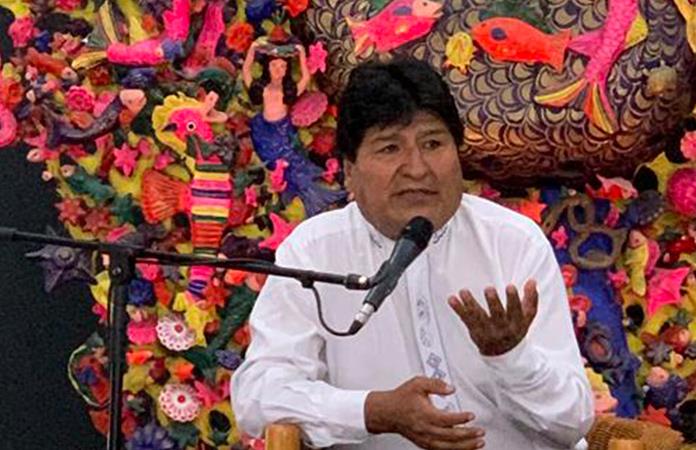 Sin Evo Morales festejan el Estado Plurinacional