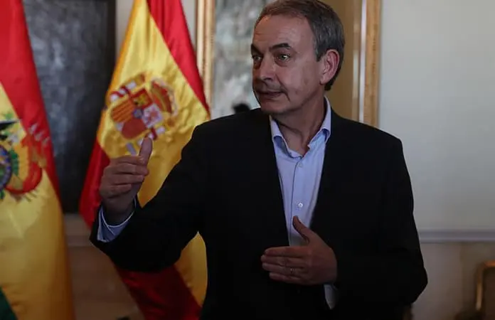 Tribunal bloquea cuentas bancarias del expresidente Zapatero