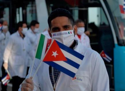 Contratación de 1.200 médicos cubanos en México: críticas por falta de apoyo al talento médico nacional