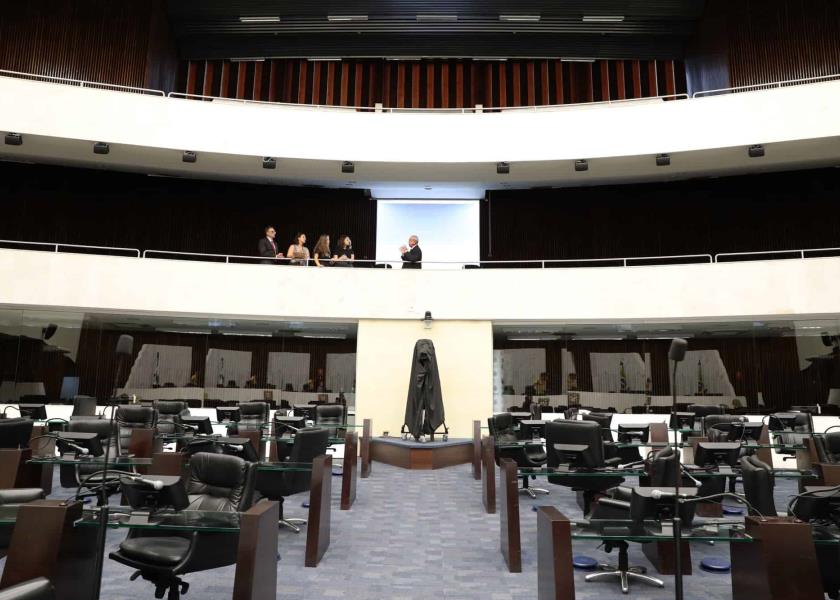 Foto: Asamblea Legislativa de Paraná