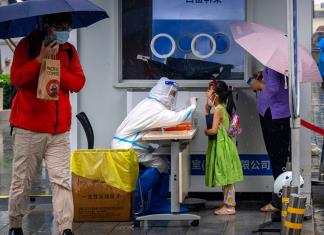 OMS advierte del aumento de muertes y hospitalizaciones de covid en diversas regiones
