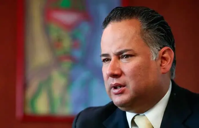 Secretaría de Economía anuncia salida de Santiago Nieto del IMPI
