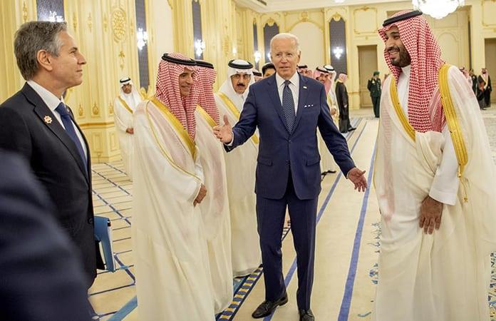 El presidente de EEUU, Joe Biden,y el príncipe heredero saudí Mohammed bin Salmán / Foto: AP