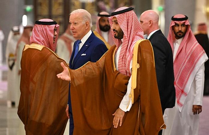 El presidente de EEUU, Joe Biden,y el príncipe heredero saudí Mohammed bin Salmán / Foto: AP