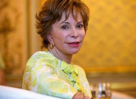 Isabel Allende lamenta el fallecimiento de Alice Munro, una gran escritora y Premio Nobel