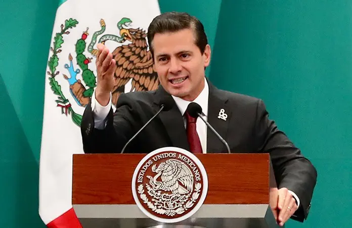 Enrique Peña Nieto aparece en foto dentro del Hotel Ixtapan