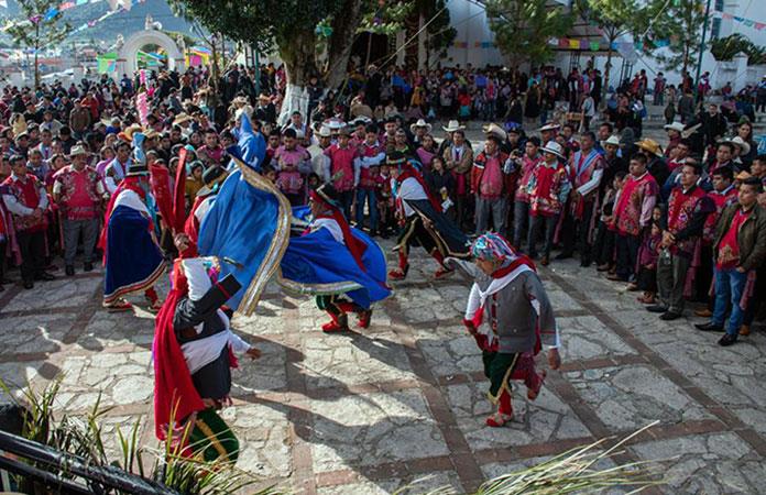 Indígenas celebran festividad religiosa en honor a San Lorenzo en Chiapas