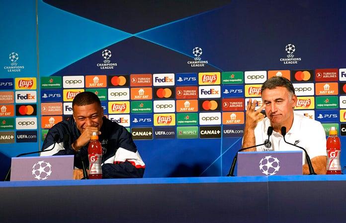 El comentario de Christophe Galtier y la risa de Kylian Mbappé recibieron fuertes críticas en Francia / Foto: AP