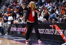 La entrenadora Becky Hammon, entre candidatos al banquillo de los Raptors