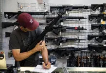 Desechan denuncia de M&eacute;xico contra armer&iacute;as de EU