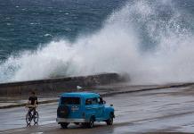 Florida se prepara para la llegada del huracán Helene; declaran estado de emergencia