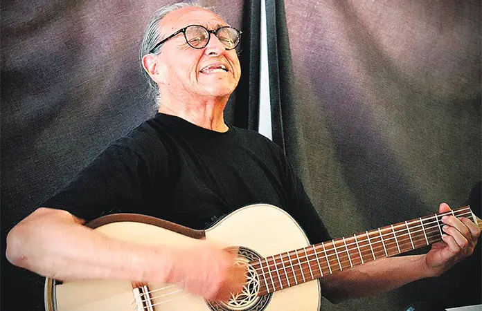 Fallece Gabino Palomares, cantautor y activista mexicano Fallece Gabino Palomares, cantautor y activista mexicano