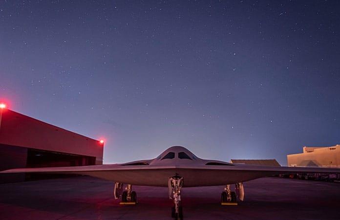 La Fuerza Aérea De EE.UU. Presenta Su Primer Bombardero En Más De 30 Años