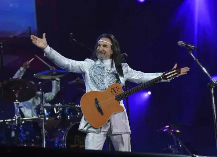 Los Bukis reciben estrella en el Paseo de la Fama de Hollywood
