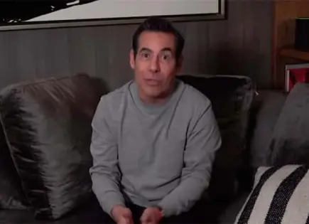 Yordi Rosado le cumple a su novia el sueño de su infancia