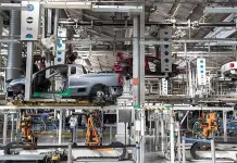 Fitch dice que fabricantes de autos se preparan ante el posible arancel de EE.UU. a México Fitch dice que fabricantes de autos se preparan ante el posible arancel de EE.UU. a México