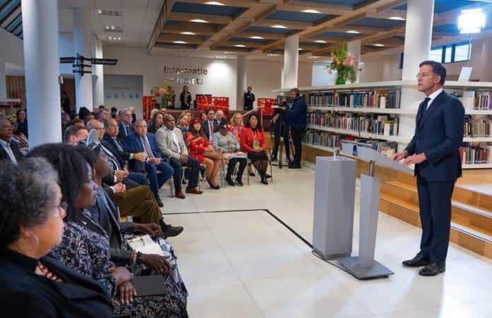 El primer ministro neerlandés, Mark Rutte, ofreció disculpas por los 250 años de esclavitud transatlántica / Foto: AP