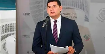 Gobernador de Puebla pide disculpas por comentario machista
