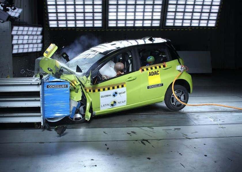 Imagen de pruebas de impacto de Latin NCAP con el E10X de JAC