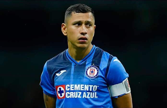 Cata Domínguez y el ridículo castigo del Cruz Azul