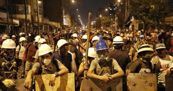Miles de peruanos vuelven a marchar en Lima en contra de Boluarte