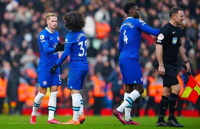 El Chelsea de la Premier League fue el equipo que más invirtió / Foto: AP