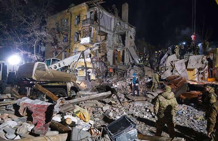 Kiev anunció que un misil ruso impactó un edificio de apartamentos en la ciudad de Kramatorsk / Foto: AP