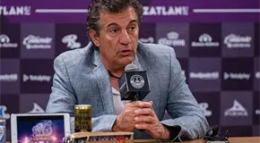 Celebra Romano final de su tratamiento contra el c&aacute;ncer