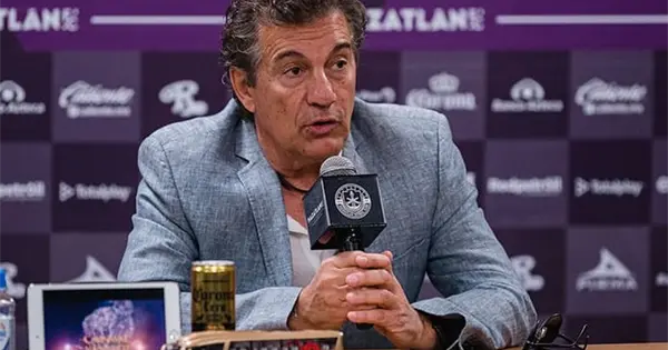 Celebra Romano final de su tratamiento contra el cáncer