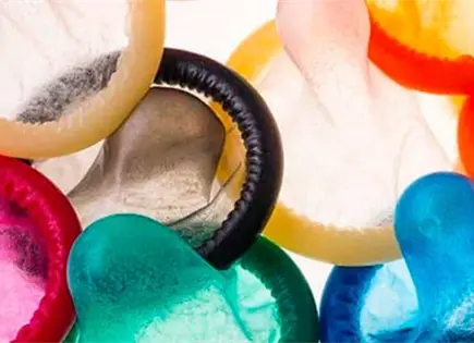 En plena Semana Santa, entregan condones en Matamoros