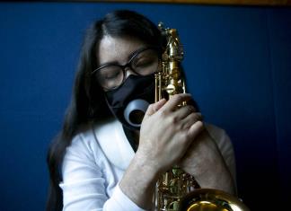 Saxofonista María Elena Ríos denuncia nuevo atentado durante su traslado a Oaxaca