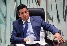 Inhabilitan a juez que concedi&oacute; amparos a Cabeza de Vaca