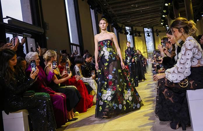 Un otoño floral en la pasarela de Elie Saab en París Un otoño floral en la pasarela de Elie Saab en París