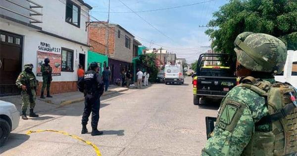 Asesinan A Balazos A Policía Municipal