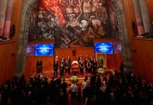 Despiden con homenaje al exrector de la UdeG, Raúl Padilla