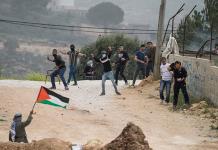 Decenas de palestinos heridos durante protesta contra marcha de colonos judíos en Cisjordania