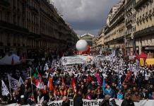 Siguen las manifestaciones en Francia antes del dictamen sobre la reforma de pensiones