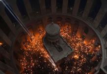 Ortodoxos celebran el “Fuego Sagrado”