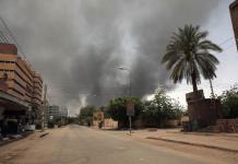 El terror y el insomnio se apoderan de los sudaneses en el fuego cruzado