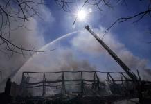 Retiran orden de evacuación por incendio industrial en Indiana