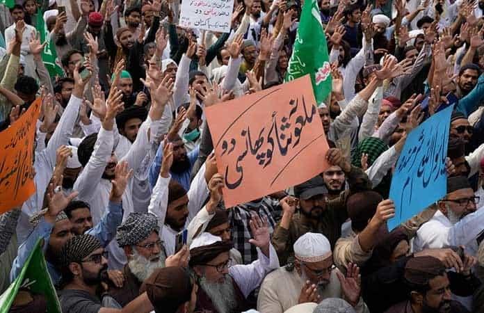 Pakistaníes protestan contra los blasfemos / Foto: AP