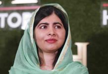 Malala Yousafzai trabaja en su libro más personal